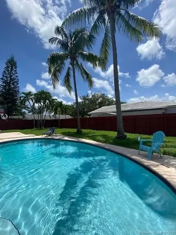 21202 NE 18th Place Miami FL 33179