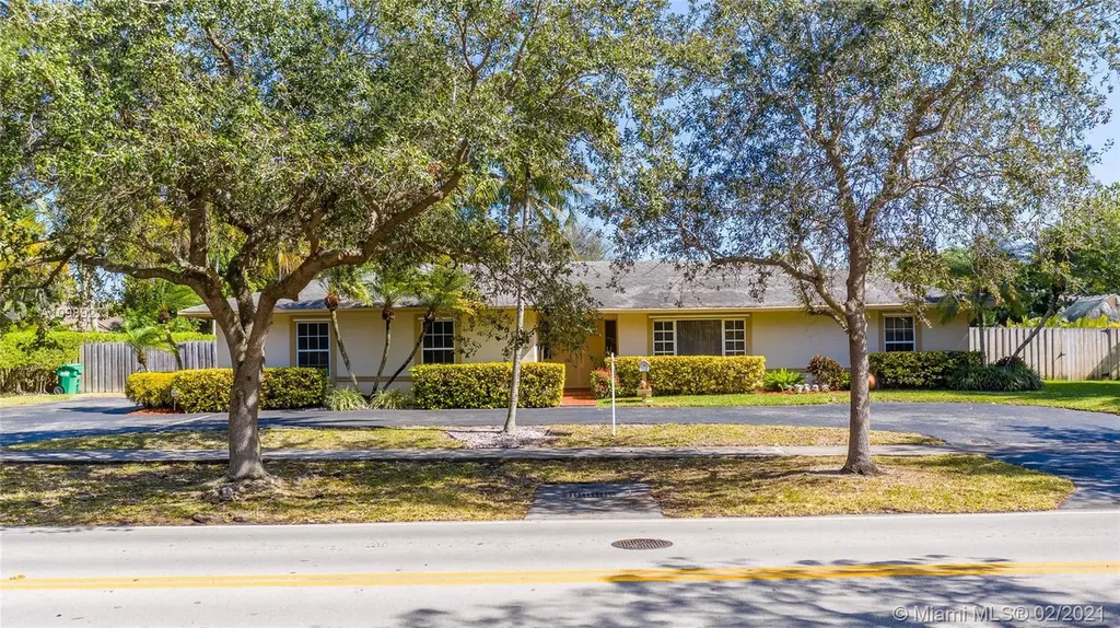 15901 SW 82nd Avenue Palmetto Bay FL 33157