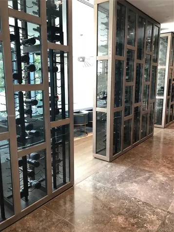 650 NE 32 Street Miami FL 33137