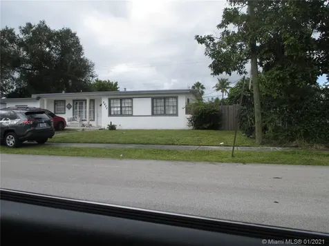 3411 SW 39th Street West Park FL 33023