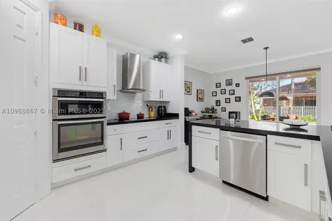 4002 W Gardenia Avenue Weston FL 33332