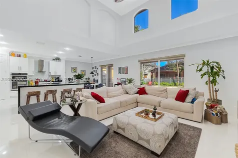 4002 W Gardenia Avenue Weston FL 33332