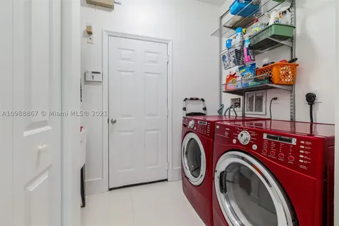 4002 W Gardenia Avenue Weston FL 33332