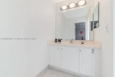 4002 W Gardenia Avenue Weston FL 33332