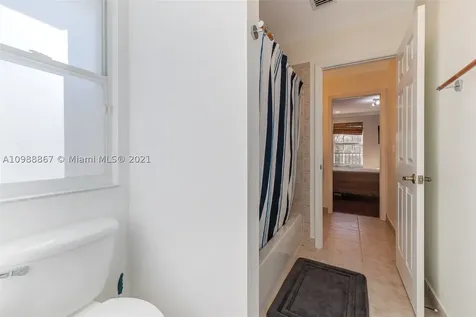 4002 W Gardenia Avenue Weston FL 33332