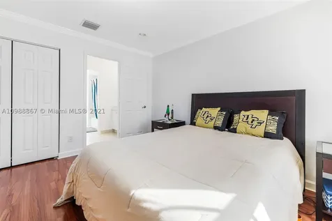 4002 W Gardenia Avenue Weston FL 33332