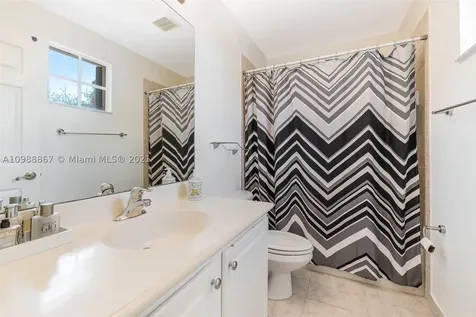 4002 W Gardenia Avenue Weston FL 33332