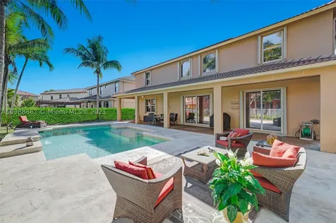4002 W Gardenia Avenue Weston FL 33332