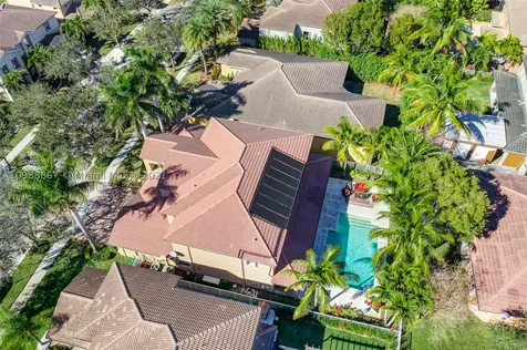 4002 W Gardenia Avenue Weston FL 33332