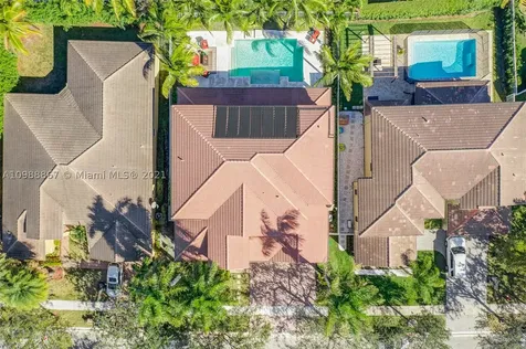 4002 W Gardenia Avenue Weston FL 33332
