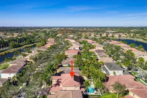 4002 W Gardenia Avenue Weston FL 33332