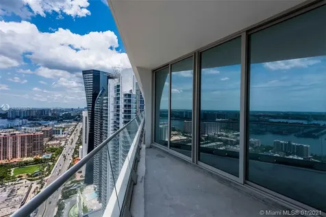 16901 Collins Avenue Sunny Isles Beach FL 33160