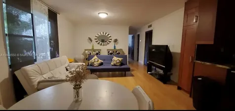 753 Michigan Miami Beach FL 33139