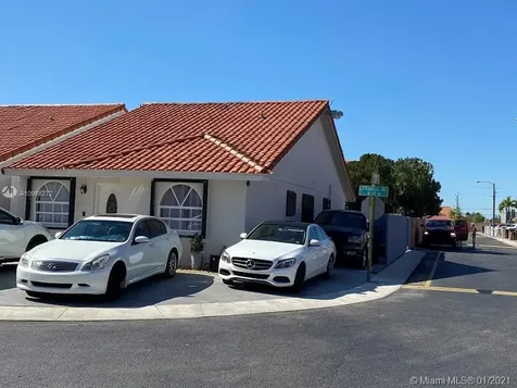 5542 W 27th Avenue Hialeah FL 33016