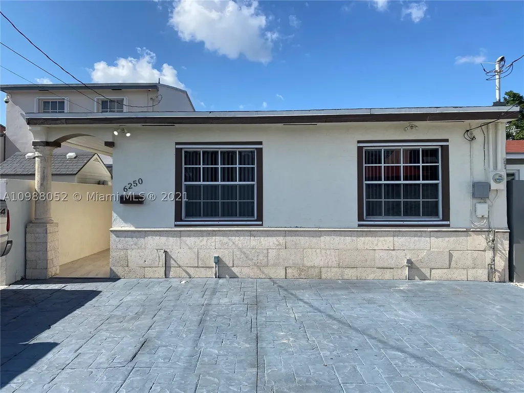 6250 W 15th Court Hialeah FL 33012