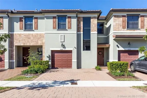 10034 W 32nd Lane Hialeah FL 33018