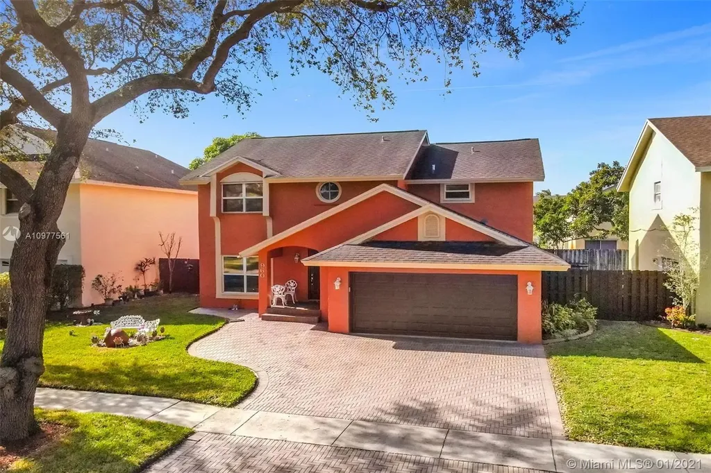 960 SW 95th Terrace Pembroke Pines FL 33025