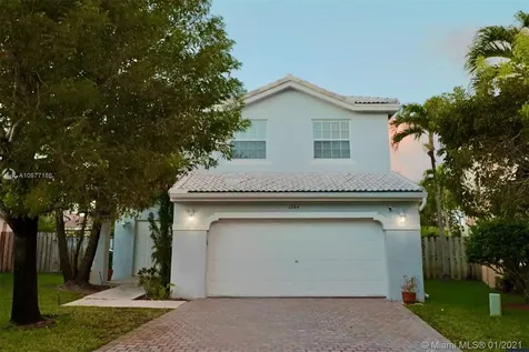 1364 SW 105th Avenue Pembroke Pines FL 33025