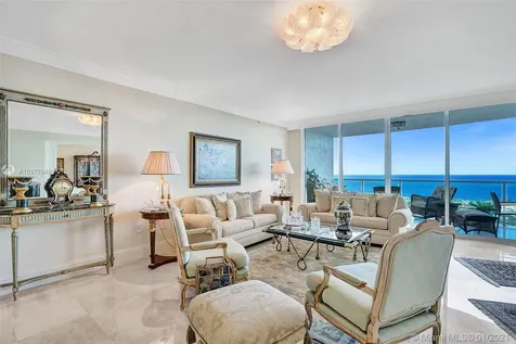 20201 E Country Club Drive Aventura FL 33180