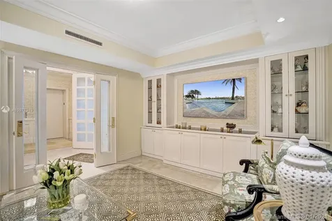 20201 E Country Club Drive Aventura FL 33180