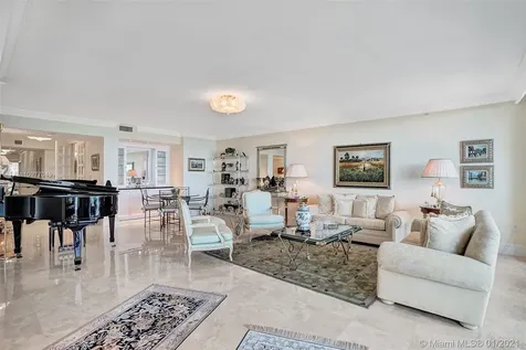 20201 E Country Club Drive Aventura FL 33180