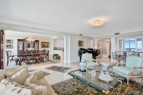 20201 E Country Club Drive Aventura FL 33180