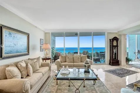 20201 E Country Club Drive Aventura FL 33180