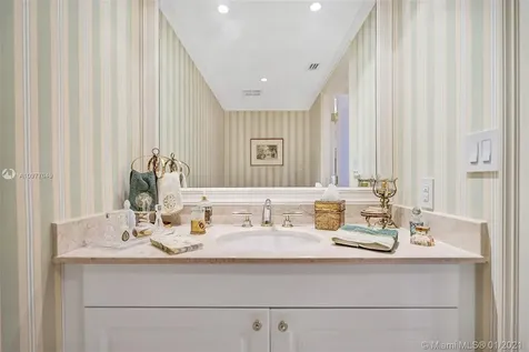 20201 E Country Club Drive Aventura FL 33180