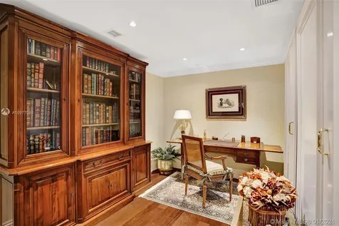 20201 E Country Club Drive Aventura FL 33180