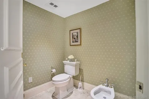 20201 E Country Club Drive Aventura FL 33180