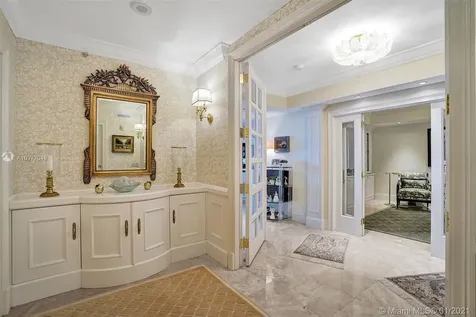 20201 E Country Club Drive Aventura FL 33180