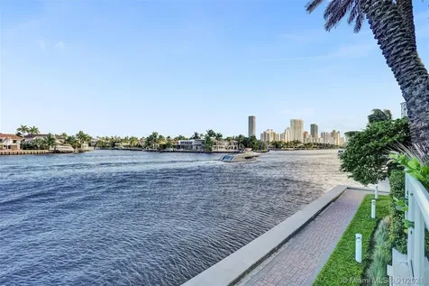 20201 E Country Club Drive Aventura FL 33180