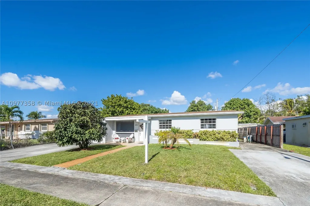 6861 Taylor Street Hollywood FL 33024