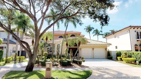 8104 NW 163rd Terrace Miami Lakes FL 33016