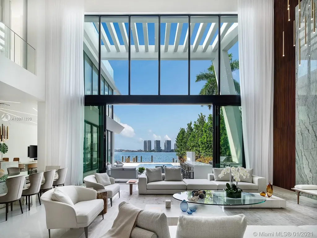 18530 N Bay Road Sunny Isles Beach FL 33160