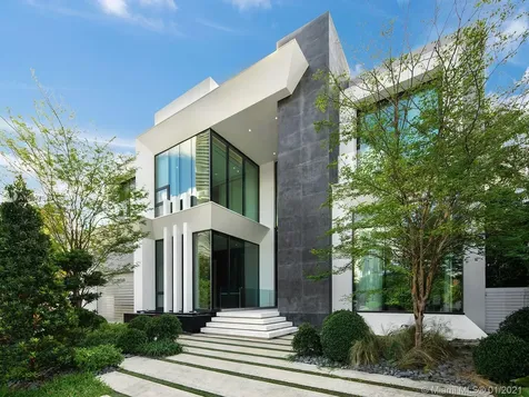 18530 N Bay Road Sunny Isles Beach FL 33160