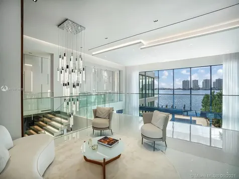 18530 N Bay Road Sunny Isles Beach FL 33160