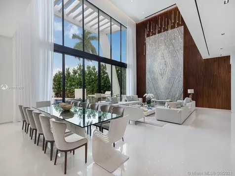 18530 N Bay Road Sunny Isles Beach FL 33160