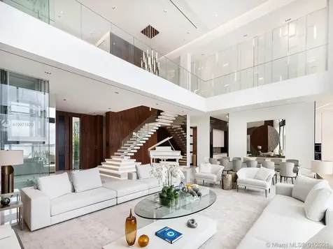 18530 N Bay Road Sunny Isles Beach FL 33160