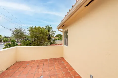 530 Minorca Avenue Coral Gables FL 33134