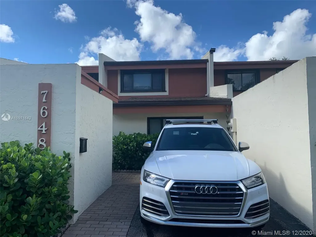 7648 SW 105th Place Miami FL 33173
