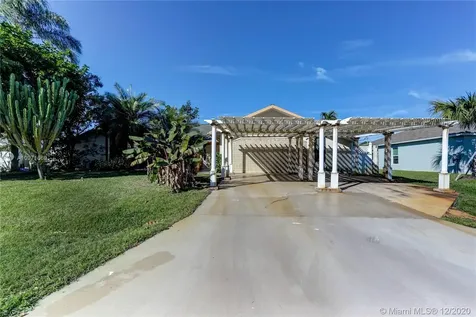 1974 SE Doverbrook Street Port St. Lucie FL 34983