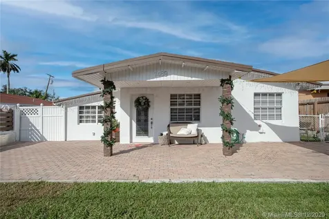 1469 NE 117th Street Miami FL 33161