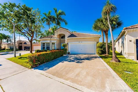 6263 NW 40th Way Coconut Creek FL 33073