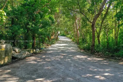 98610 Overseas Highway Key Largo FL 33037