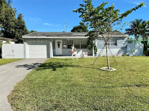3131 SW 67th Lane Miramar FL 33023