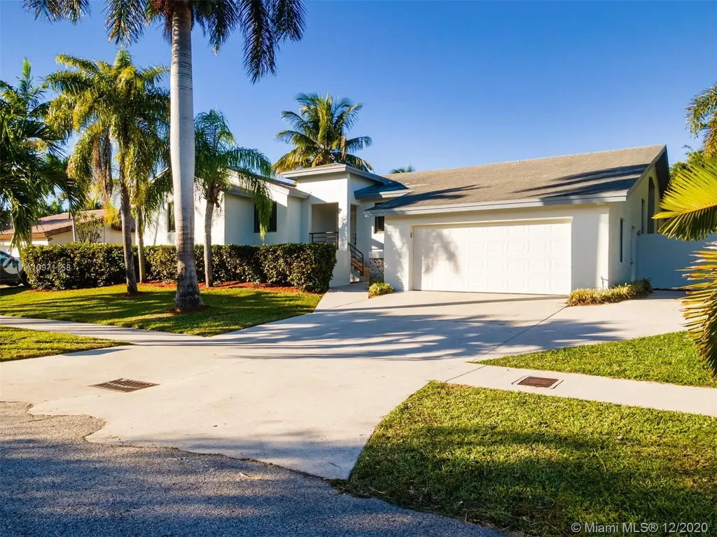 7915 SW 201st Terrace Cutler Bay FL 33189