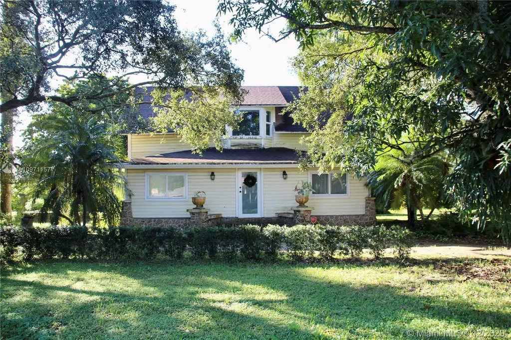 18200 SW 216th Street Miami FL 33170