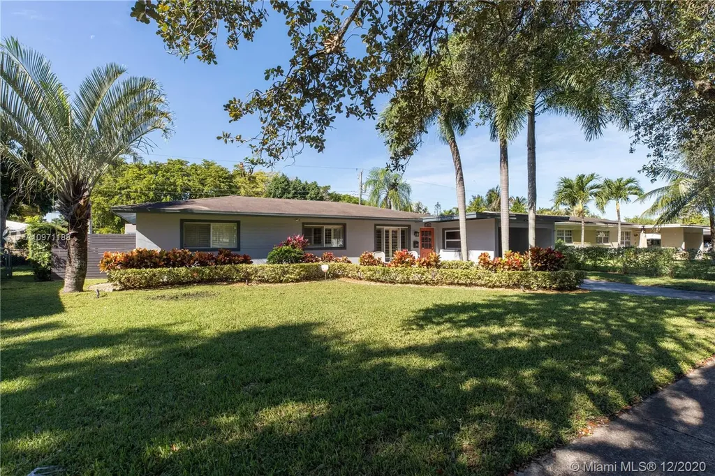 400 S 56th Terrace Hollywood FL 33023