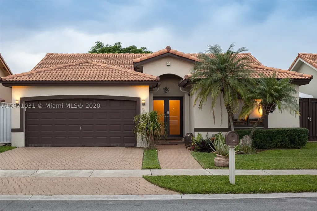 968 SW 143rd Court Miami FL 33184